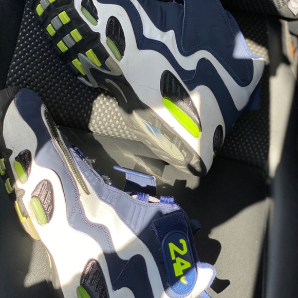 Nike Air Griffey Max Women’s - Picture 3 of 3